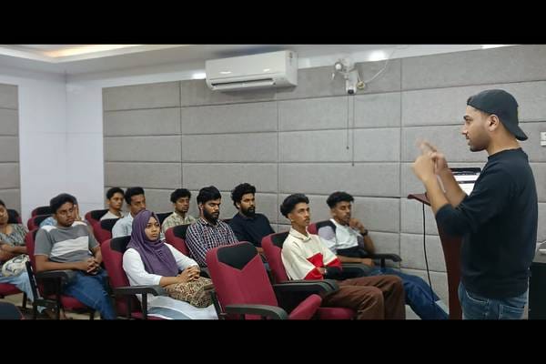 Mobile Application Development Workshop Held for HM College, Manjeri