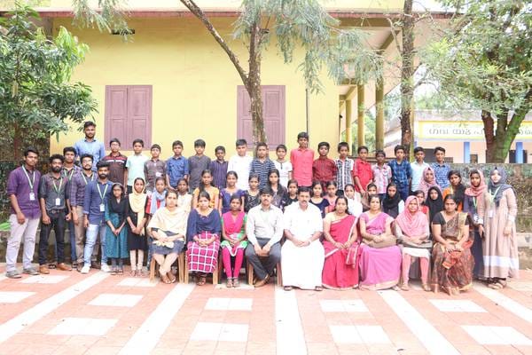 Technology Awareness Program 'Prepare for Industry 4.0' at Govt UP School, Eranhimangad