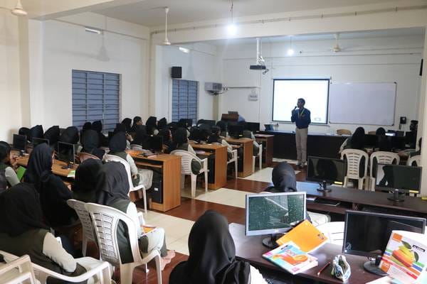 Python/Django Workshop at Noble Women's College, Manjeri