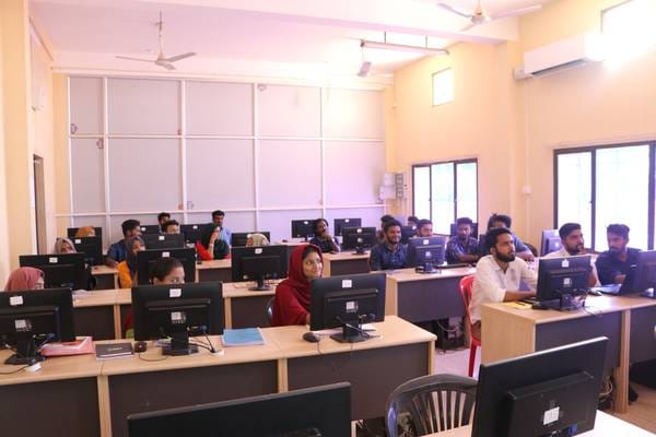 Python/Django Workshop at Safi Institute of Advanced Studies, Vazhayoor
