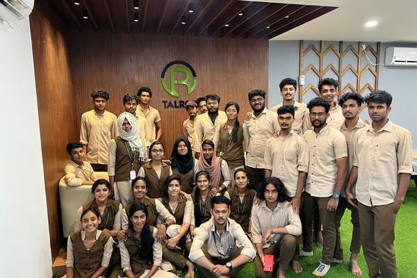 Mobile Application Development Workshop Held for University Institute of Technology Regional Centre