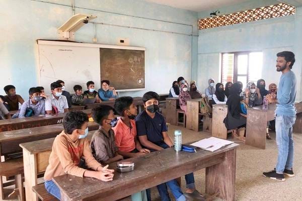 Technology Awareness Program for Sixth and Seventh Standard Students of Aliya Senior Secondary School, Kasaragod
